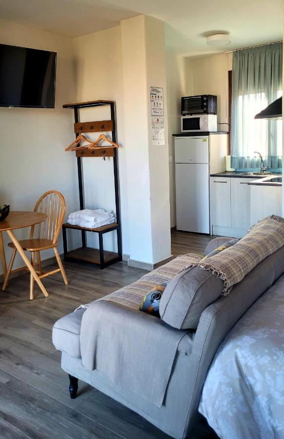 Casas del Cerro Casas Rurales Maribel - Complejo Moradas Del Cerro 2 - Suites Con Jacuzzi En Alcala Del Jucar מראה חיצוני תמונה