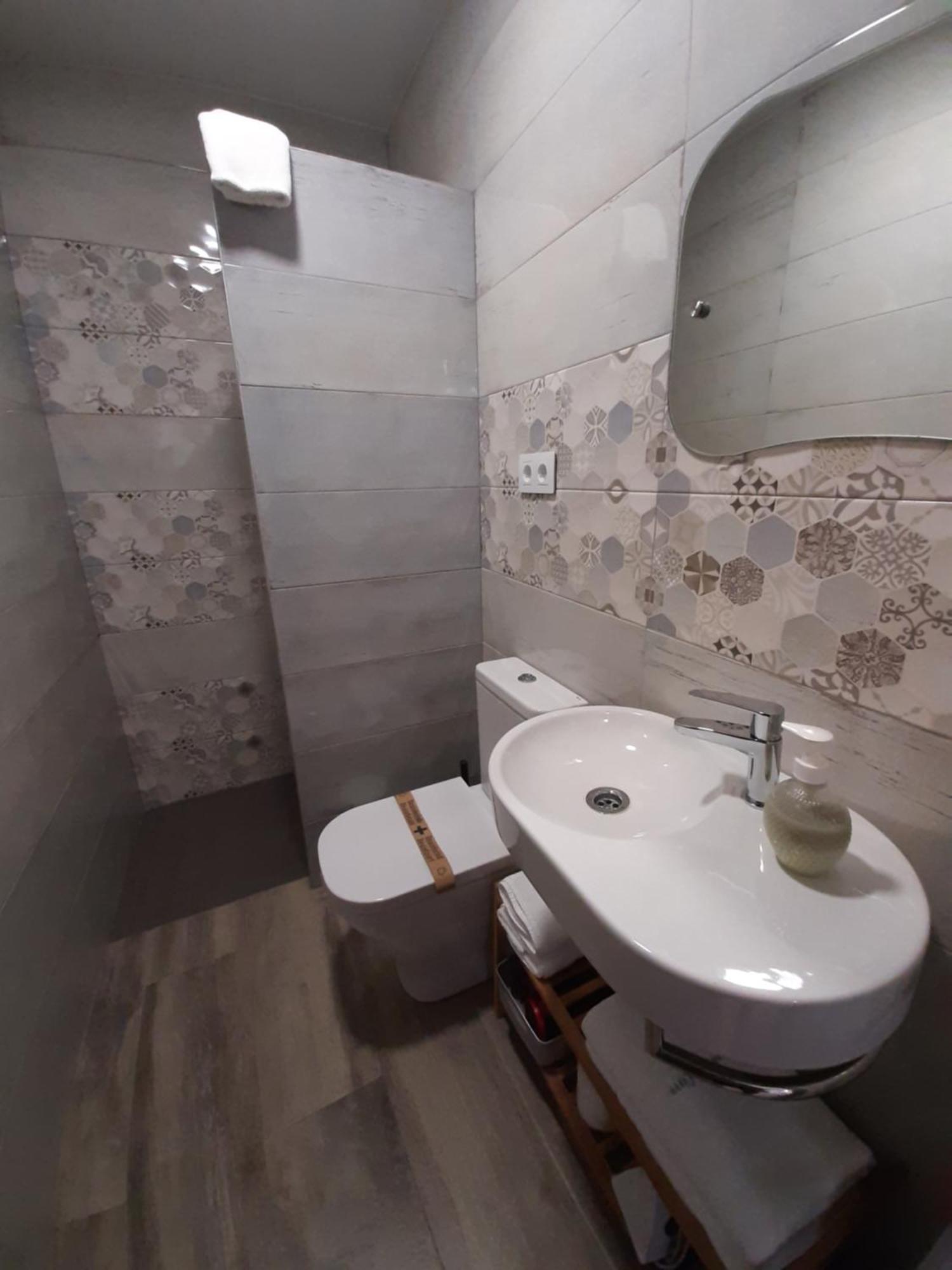 Casas del Cerro Casas Rurales Maribel - Complejo Moradas Del Cerro 2 - Suites Con Jacuzzi En Alcala Del Jucar חדר תמונה